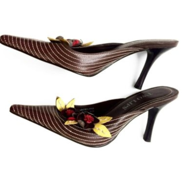 Vintage Two Lips Leather Flower Detail Pointy Toe Mule - Picture 5 of 6